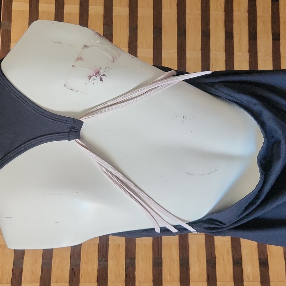 Tank Razorback Built In Bra - Picture 5 of 9